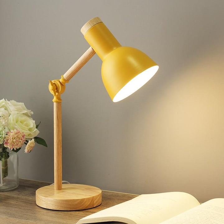Wooden Scandinavian Table Lamp - LumiNord | Noxord